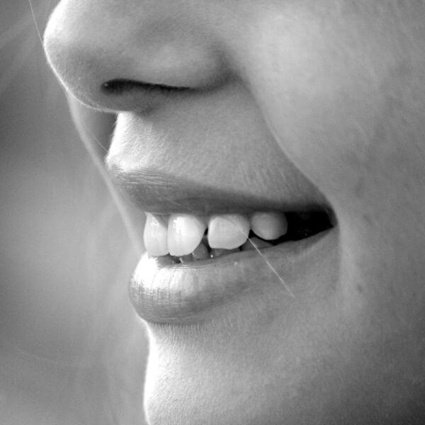 The Possible Causes of Waking Up With a Sore Throat Every Day