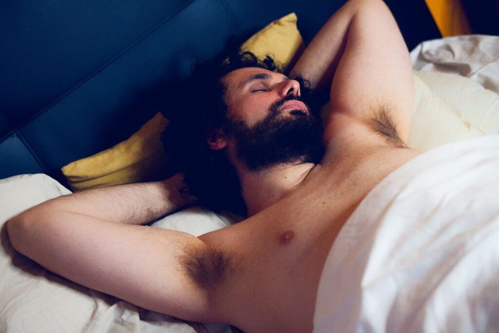 Snoring is a common sleep disorder that disrupts the sleep of millions worldwide, so finding effective solutions is critical